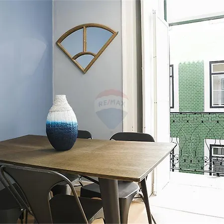 Down Town Apartment *