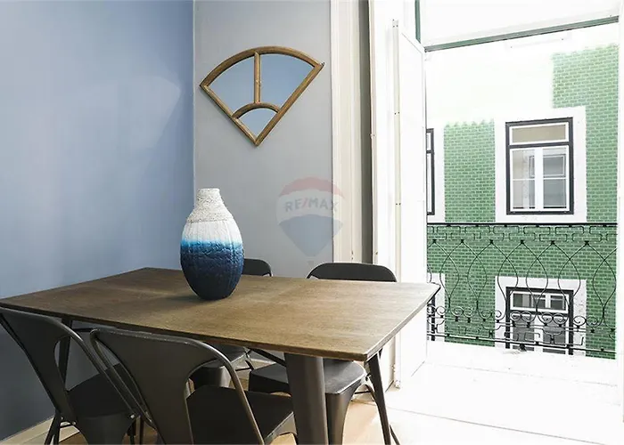 Down Town Apartment *